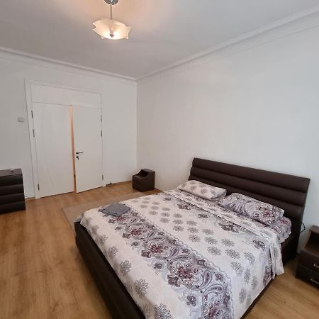 Stefan Cel Mare Boulevard Ultracentral Apartments In The Center Chişinǎu Buitenkant foto