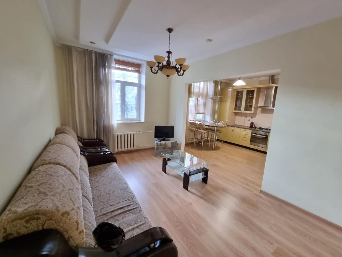 Stefan Cel Mare Boulevard Ultracentral Apartments In The Center Chişinǎu Buitenkant foto
