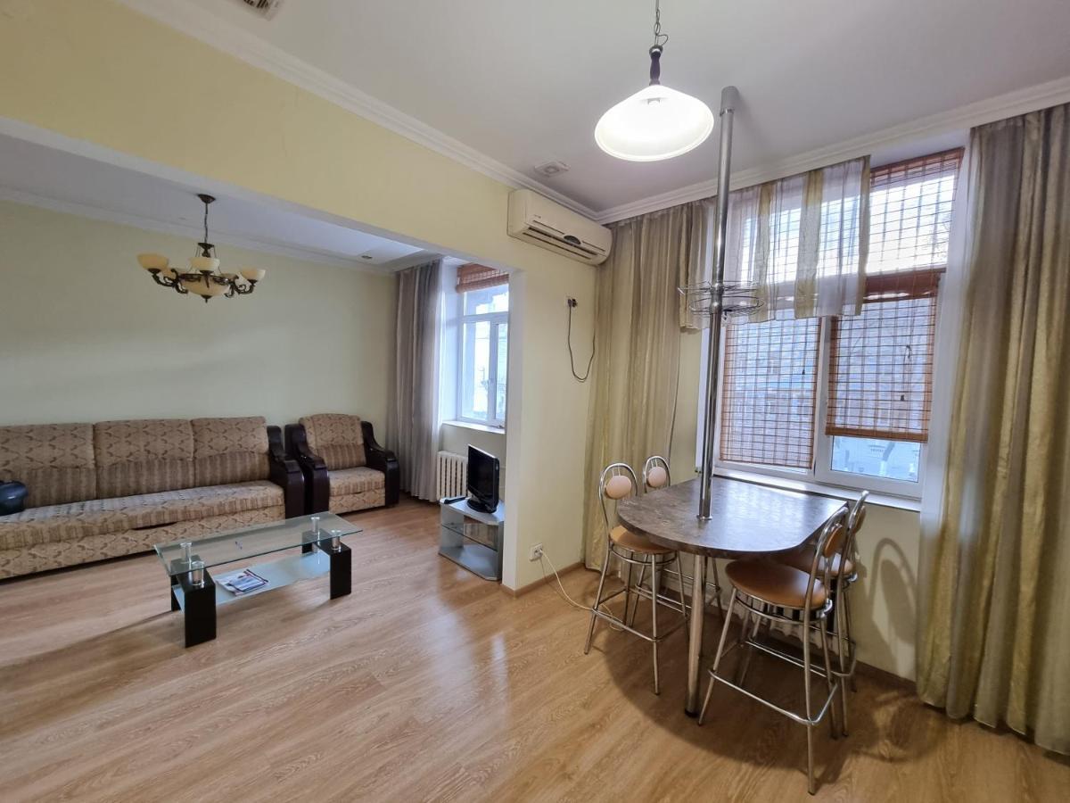Stefan Cel Mare Boulevard Ultracentral Apartments In The Center Chişinǎu Buitenkant foto